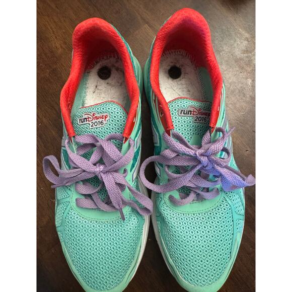 New Balance Run Disney 2016 Ariel Little Mermaid sneakers women's 11 - Picture 1 of 7